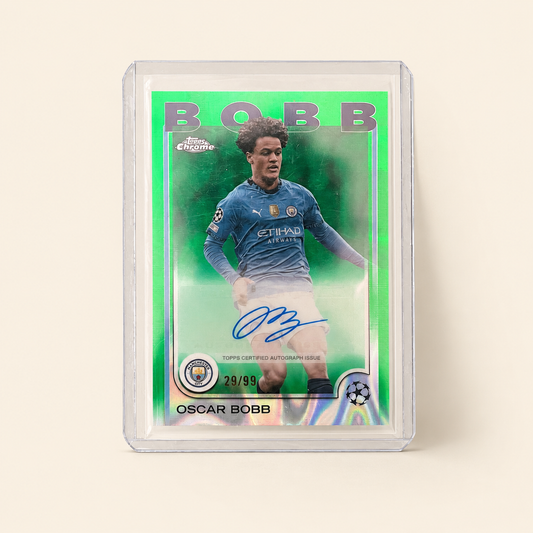 Oscar Bobb Manchester City — Topps Chrome Green Refractor Autograph — /99